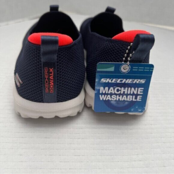 NEW Skechers Go Walk Womens Goga Mat Walking Shoes Sneakers Size 8.5 - Picture 3 of 16